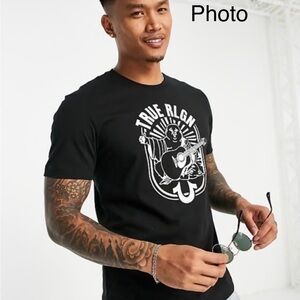 TRUE RELIGION Men’s Size 2XL Black Buddha Guitar Arch Short Sleeve T Shirt #562